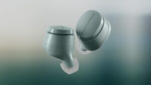 Bowers & Wilkins、新色「フォレスト・グリーン」を追加した完全ワイヤレスイヤホン「Pi6」を発売！