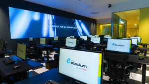 eスタジアムなんば本店、日本初の義務教育出席認定eスポーツ施設に選出